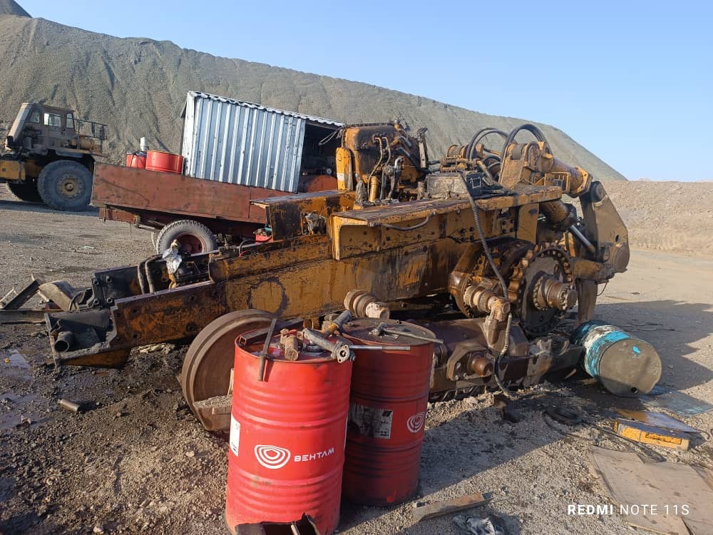 بازسازی بلدوزر کوماتسو 155